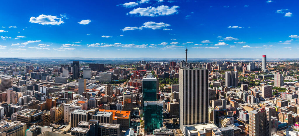 johannesburg-city-and-the-northern-suburbs-in-the-far-distance.95648c94